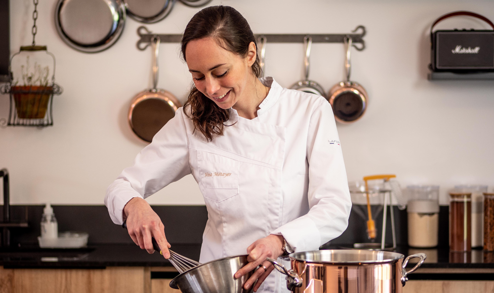 ニナ・メタイエ