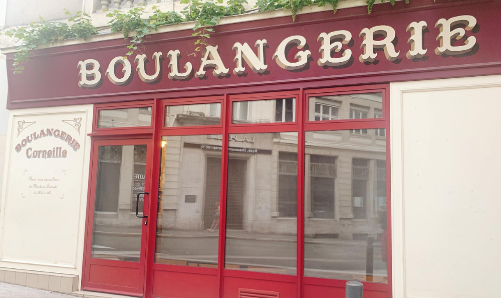 ブーランジュリーコルネイユ外観